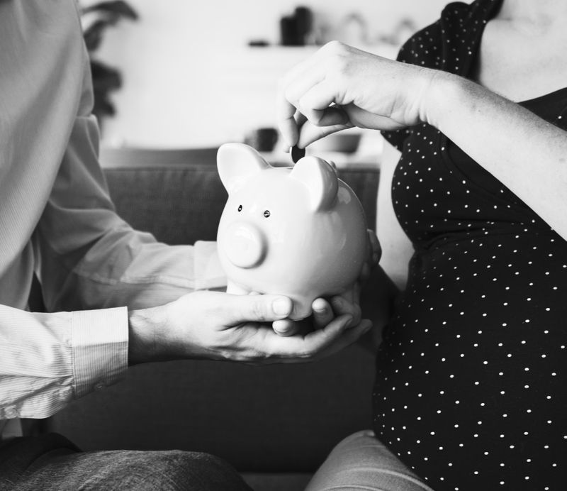 5 Alasan Mengapa Anda Harus Mengubah Kebiasaan Finansial Ketika Menikah