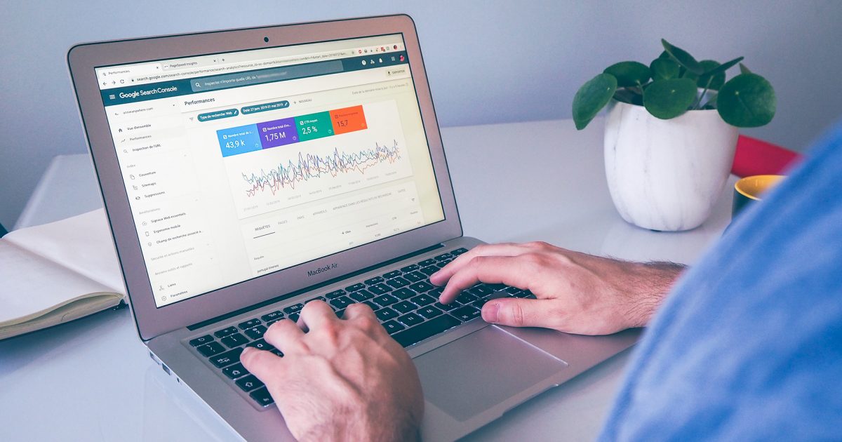 Analisis Data untuk Profesional Acara: Cara Mengukur Keberhasilan Acara Hibrida