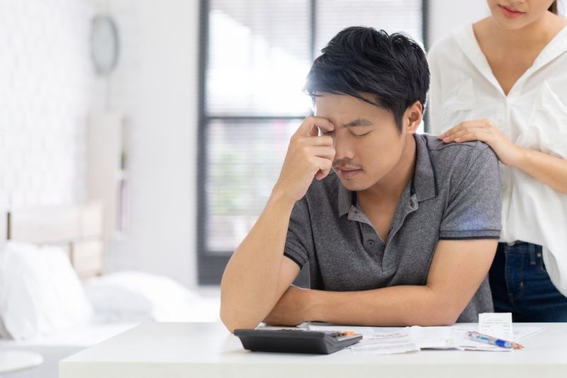 Pasangan Sedang Mengalami Krisis Dalam Pekerjaan? Simak 7 Saran Bagaimana Menyikapinya